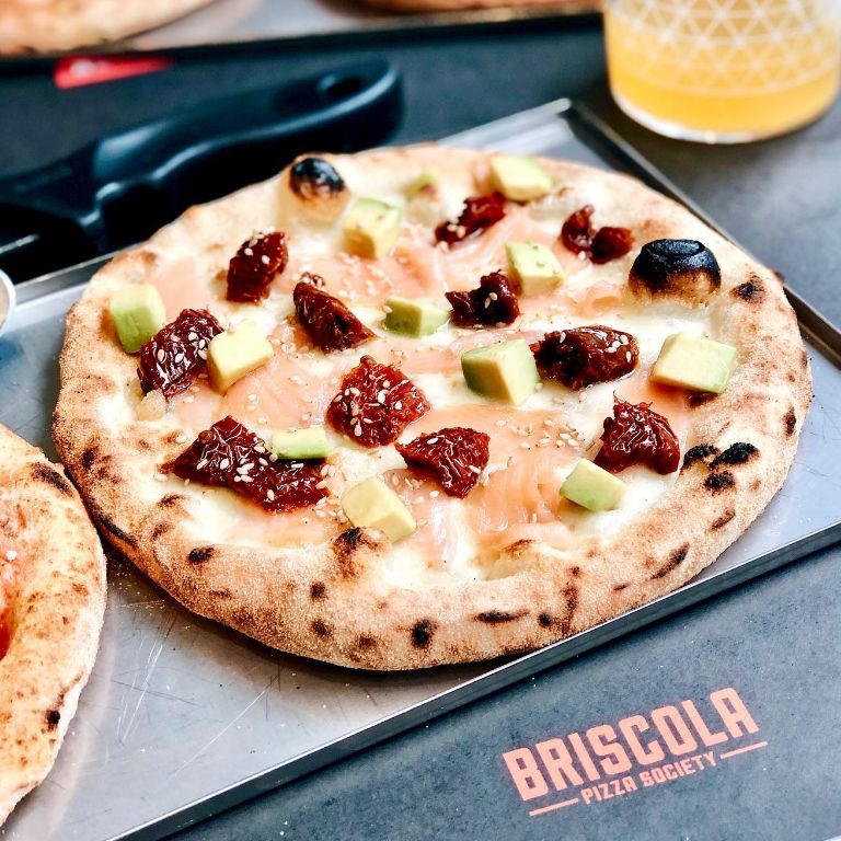 Pizzeria Aperitivo e Afterdinner Wine Bar Pausa pranzo Briscola Pizza Society - Via Fogazzaro Milano