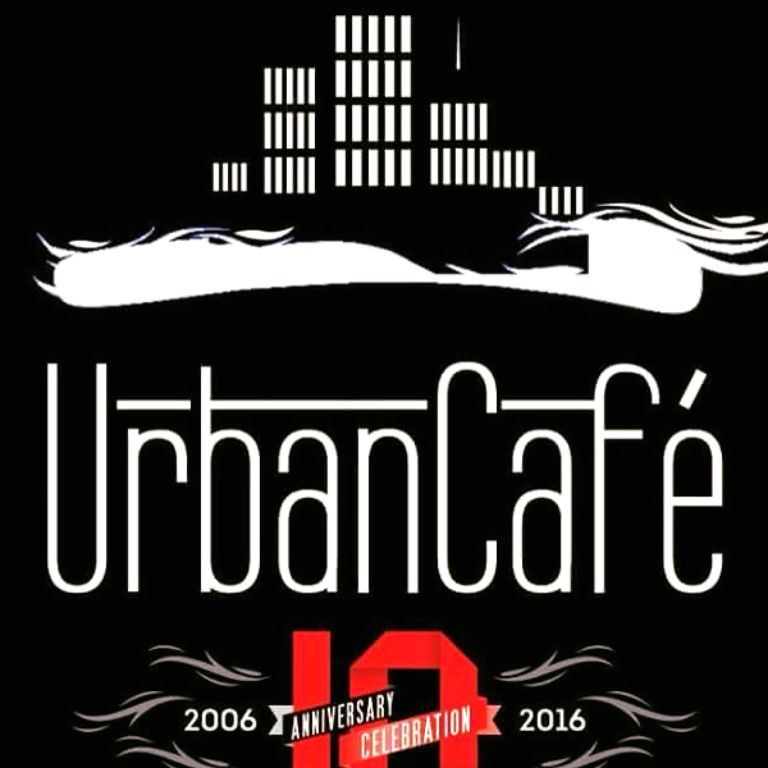 Happy Hour & After-dinner Wine Bar Pizza place Urban Cafe Lecce