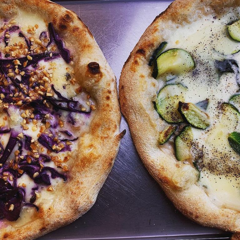 Pizzeria Aperitivo e Afterdinner Wine Bar Pausa pranzo Briscola Pizza Society - Via del Campidoglio Firenze