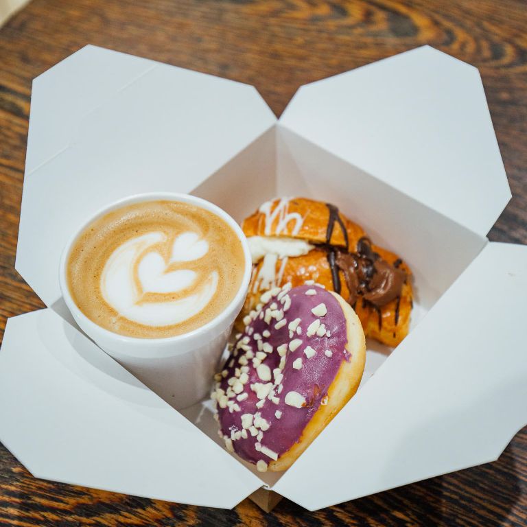 Coffee Bar Happy Hour & After-dinner Pub Mamma Mia Cafe Cà Paroli