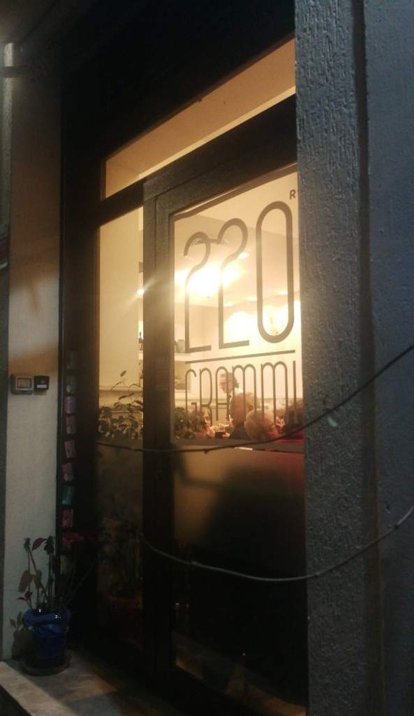 Pizza place Diner 220 Grammi Trieste