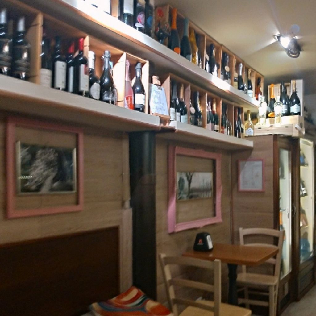 Enoteca Aperitivo e Afterdinner Wine Bar Coffee Bar Vineria Viaventi Rimini