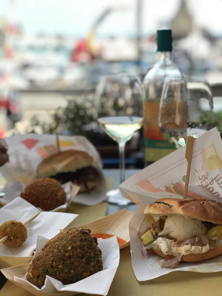 Restaurant Anchovy Fish Bar Aci Trezza