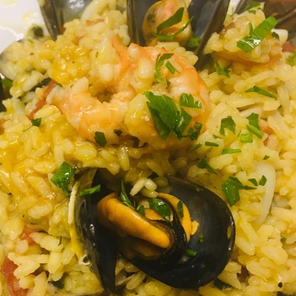 Pizza place Happy Hour & After-dinner Wine Bar Diner La Siciliana Cefalù