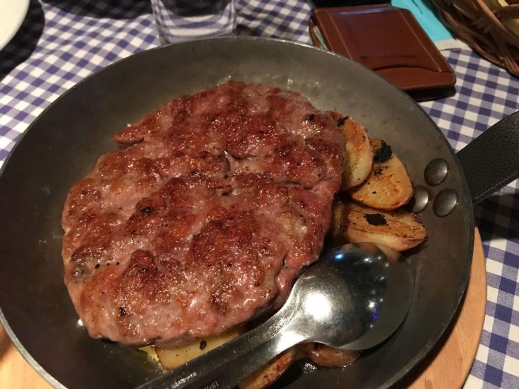 Restaurant Plava Frajla Novi Sad