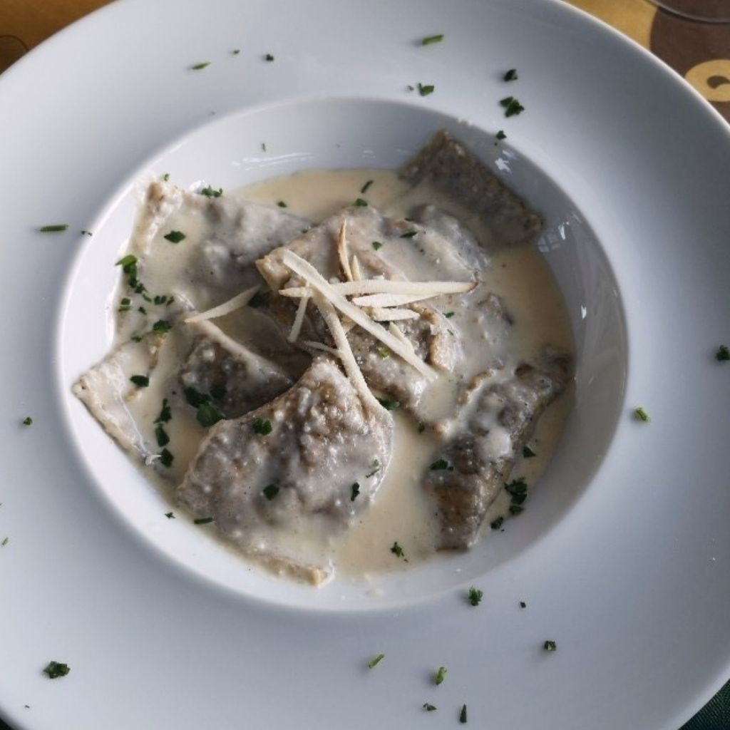 Farmhouse Zaine Ecche