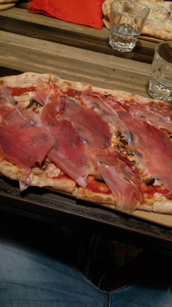 Pizza place Sotto pizzeria romana Floriana