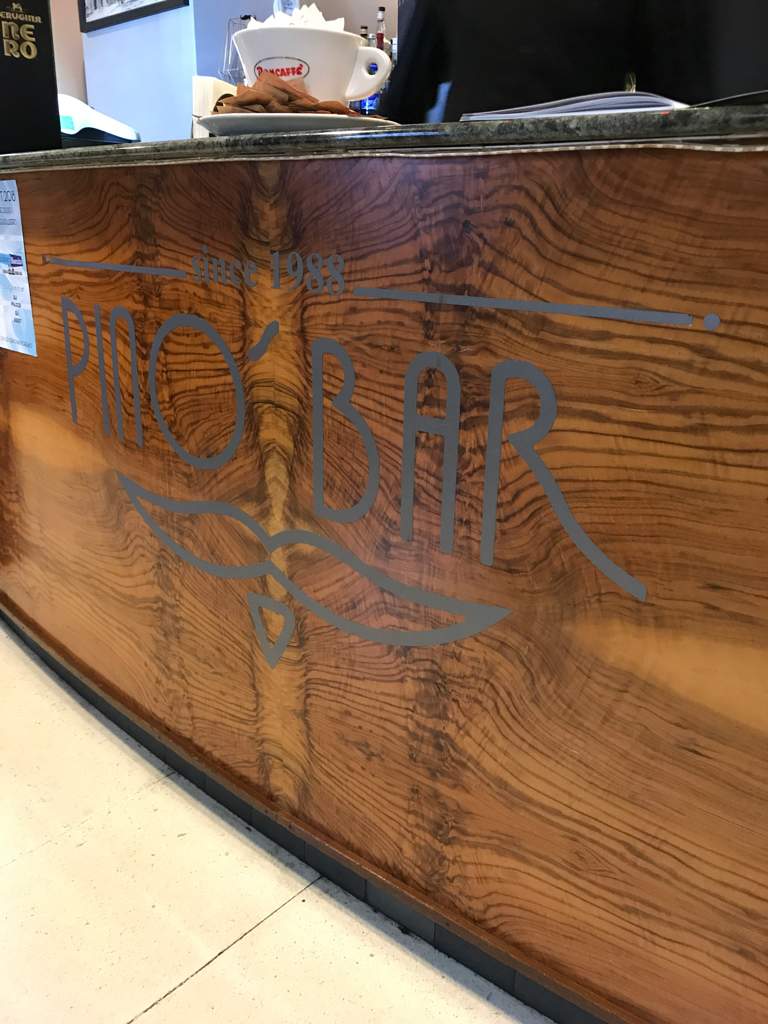 Wine Bar Aperitivo e Afterdinner Pino’s Bar San Severino Marche