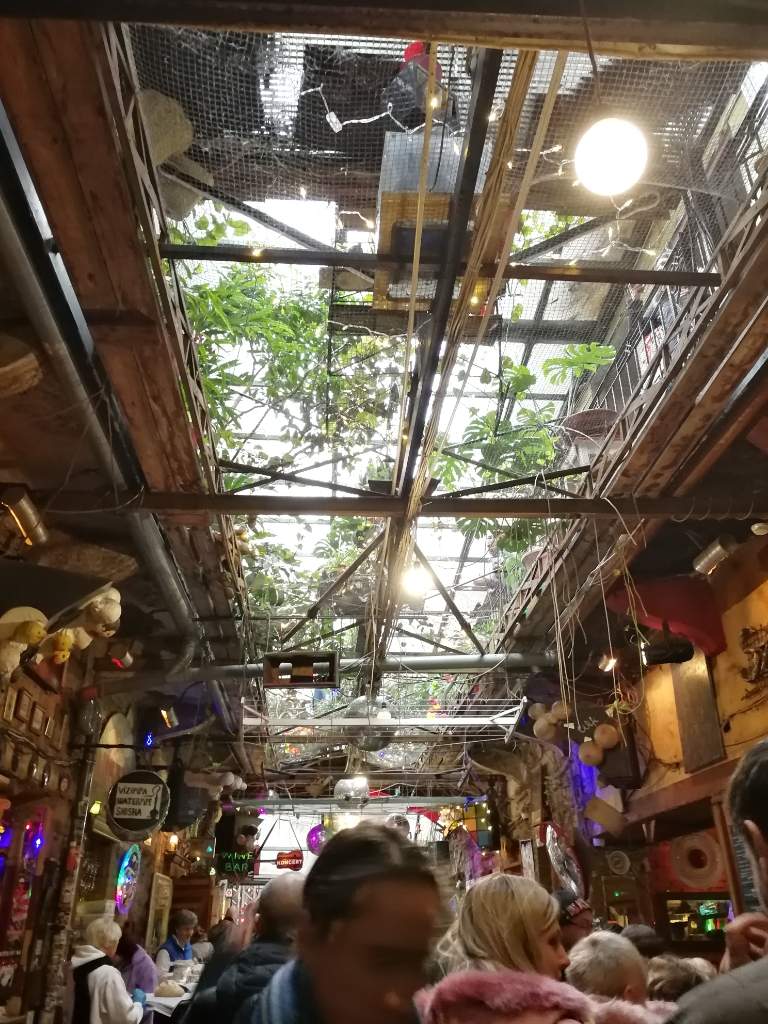 Pub Szimpla kert Budapest VI. kerület