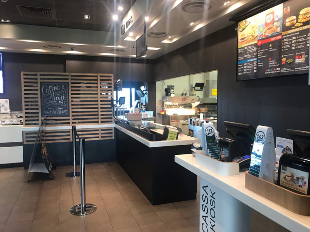 Fast Food McDonald’s Le Grotte