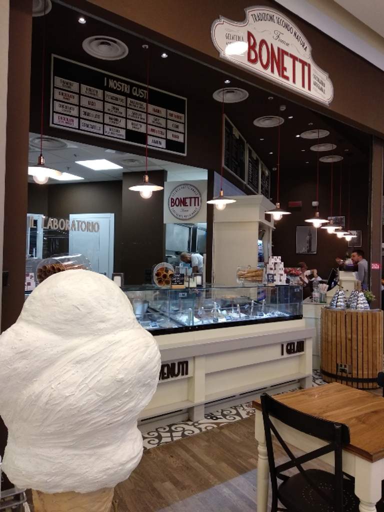 Coffee Bar Ice Cream Shop Bonetti Stazione di Salone