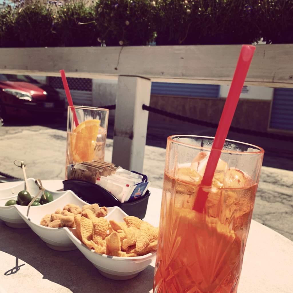 Coffee Bar Happy Hour & After-dinner L'Angolo Divino Beach Torre Columena