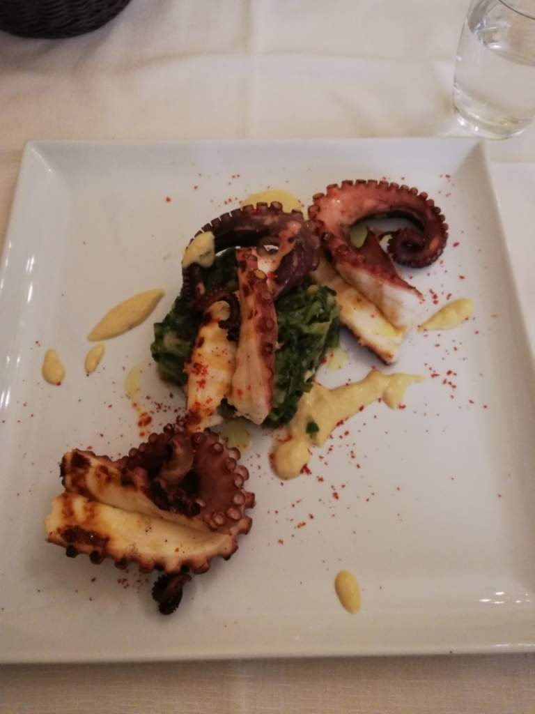 Restaurant Pizza place Ostaria del Villaggio Borgo Celano