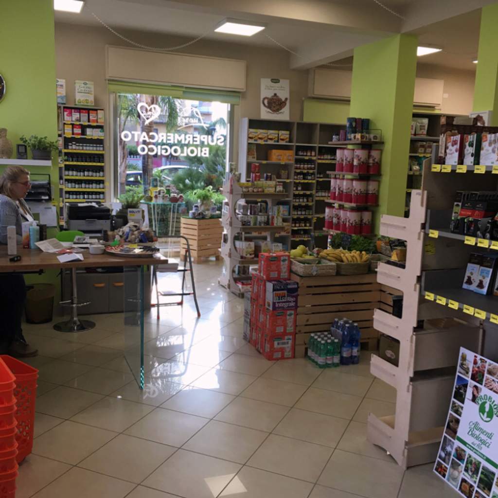 Bottega Lucre's Bio Casa Santa