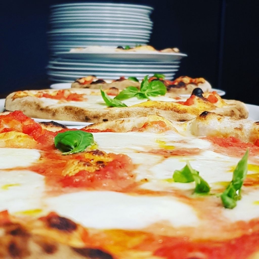 Pizza place Coffee Bar Rotisserie G.cloud  Torre Columena