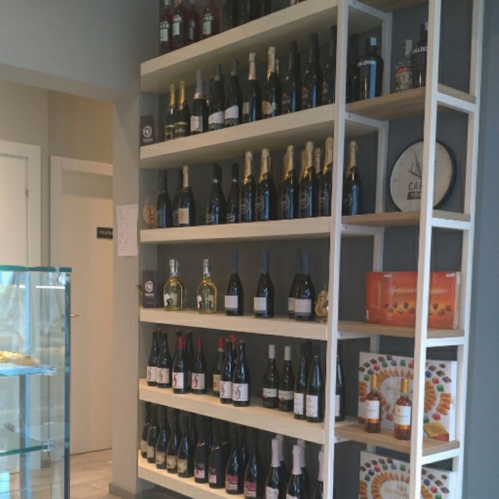 Coffee Bar Bakery Bistro Dessert and Pastry Shop Diner La Golosa Campogalliano