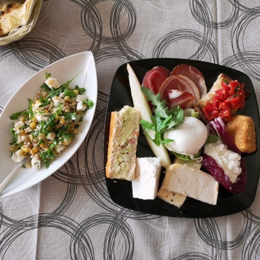 Diner Restaurant Coffee Bar Grocery shop Prozzo Guadocavalli
