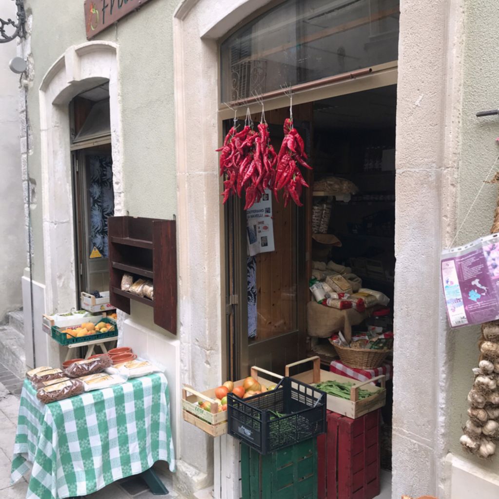 Grocery shop Frutteria Caramanico Terme