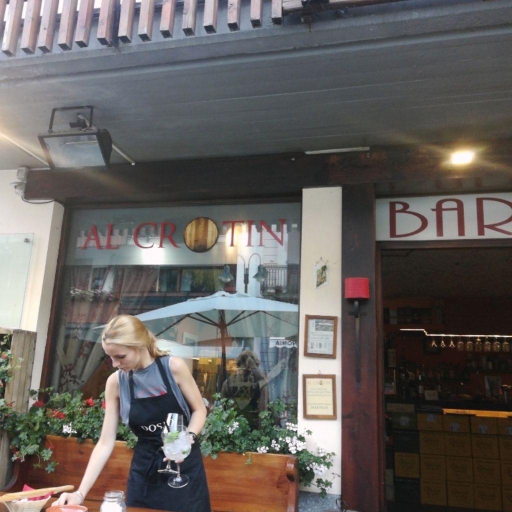 Aperitivo e Afterdinner Enoteca Al crotin Bardonecchia