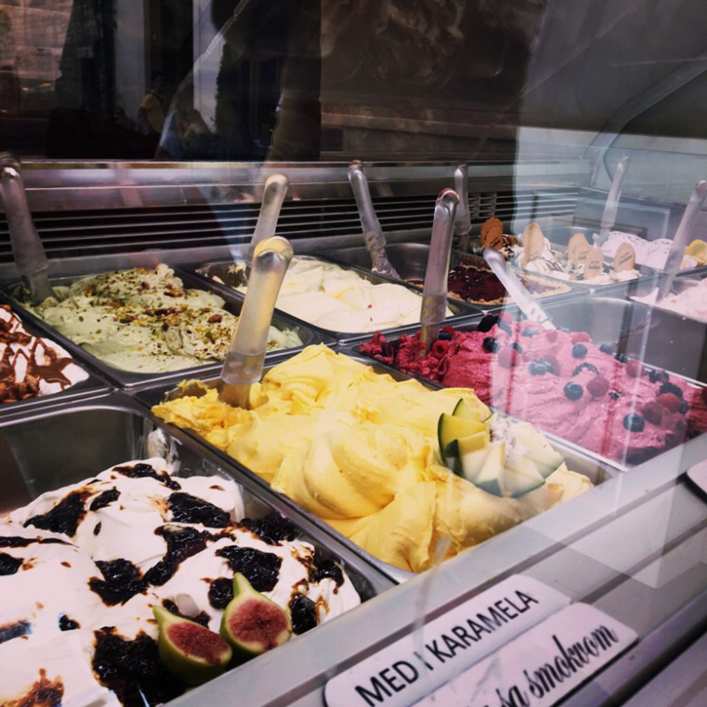 Ice Cream Shop Gelateria Emiliana Split