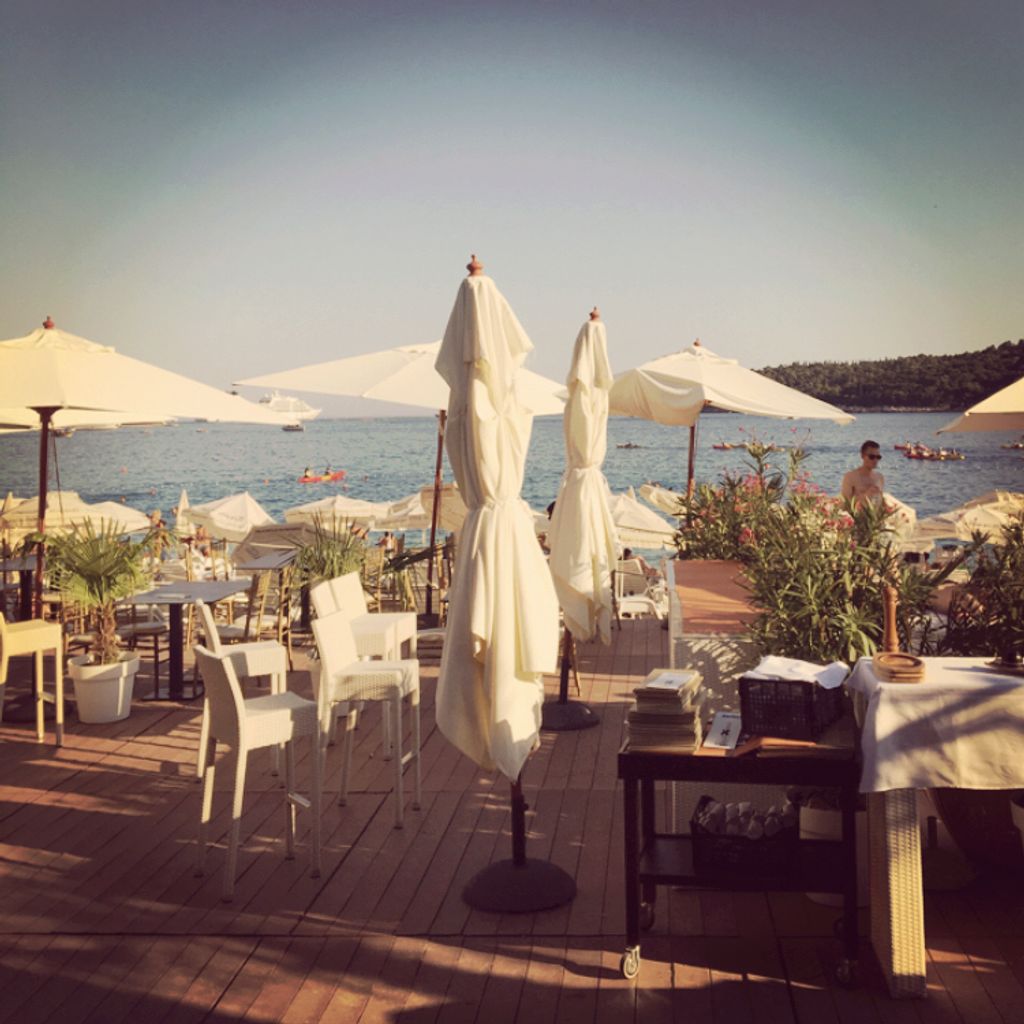 Beach Resort Restaurant Happy Hour & After-dinner Banje Beach Ploče