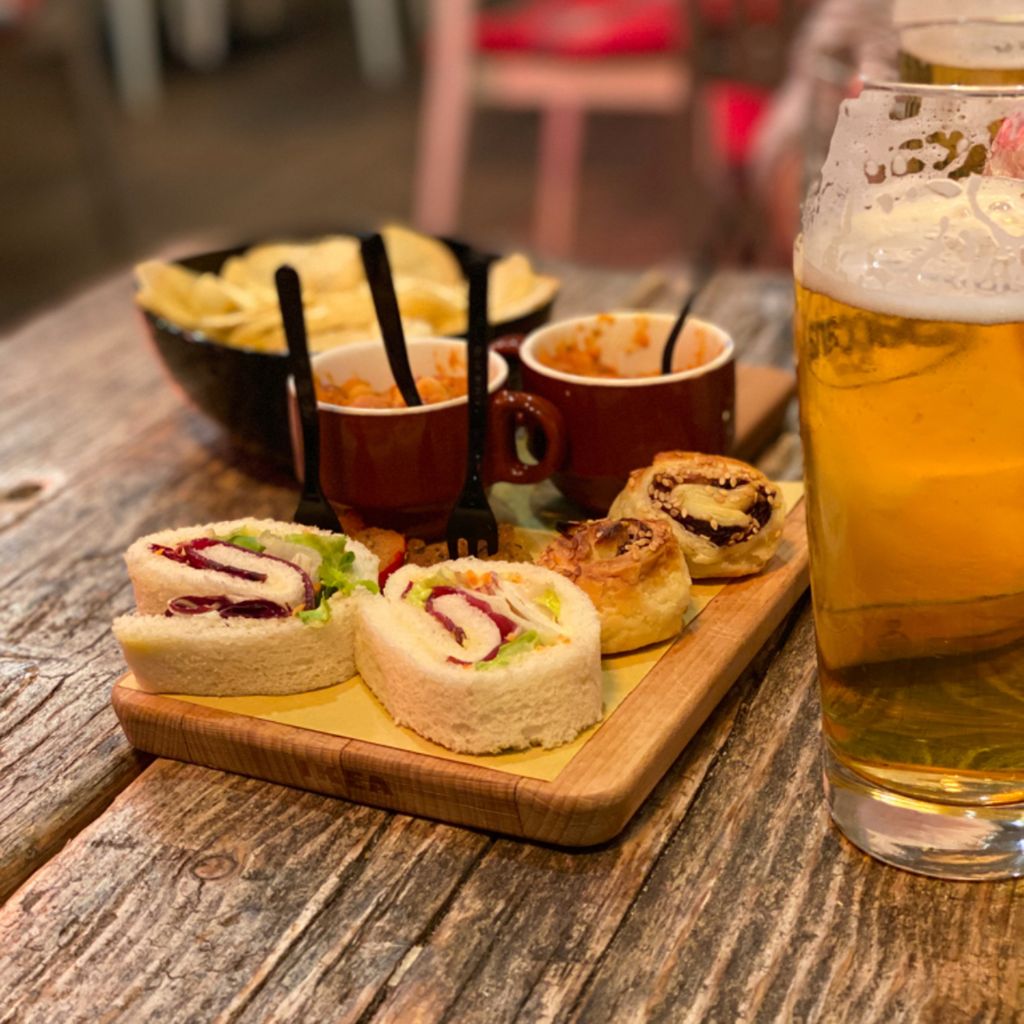 Coffee Bar Pausa pranzo Aperitivo e Afterdinner Cabot Cove - Surf ShopCafè Senigallia