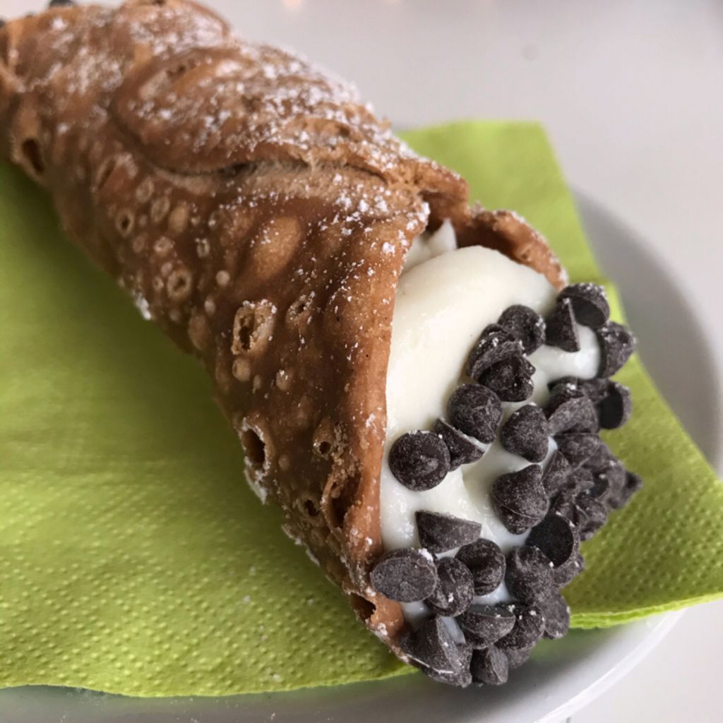 Dessert and Pastry Shop Cento Lire EUR