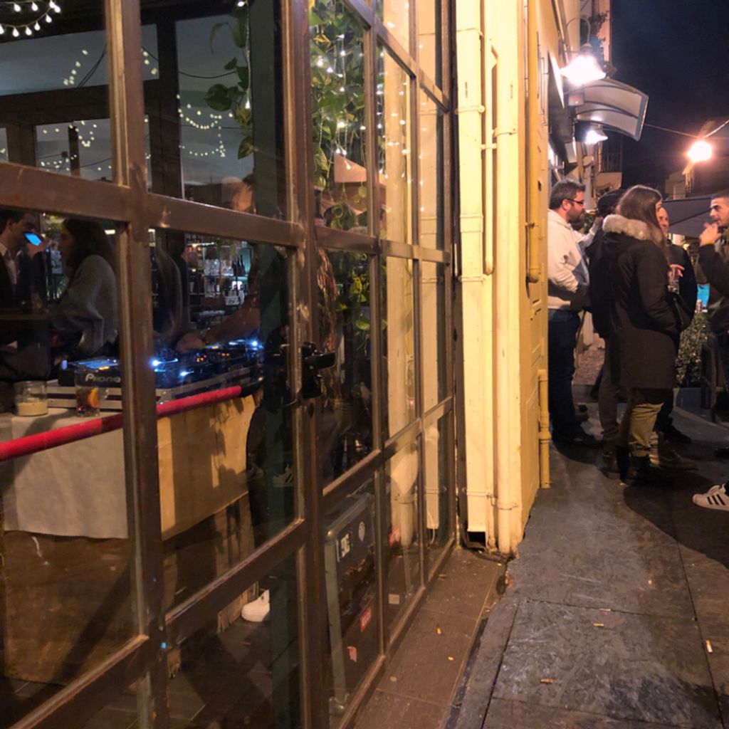 Happy Hour & After-dinner Bistro Restaurant Wine Bar Bolla Roseto degli Abruzzi