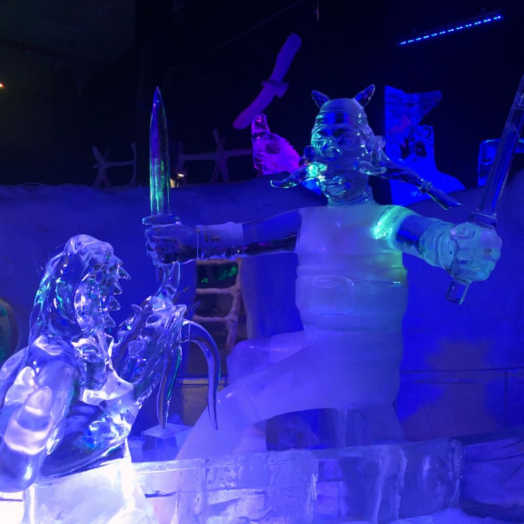Happy Hour & After-dinner Magic Ice Bar Svolvær