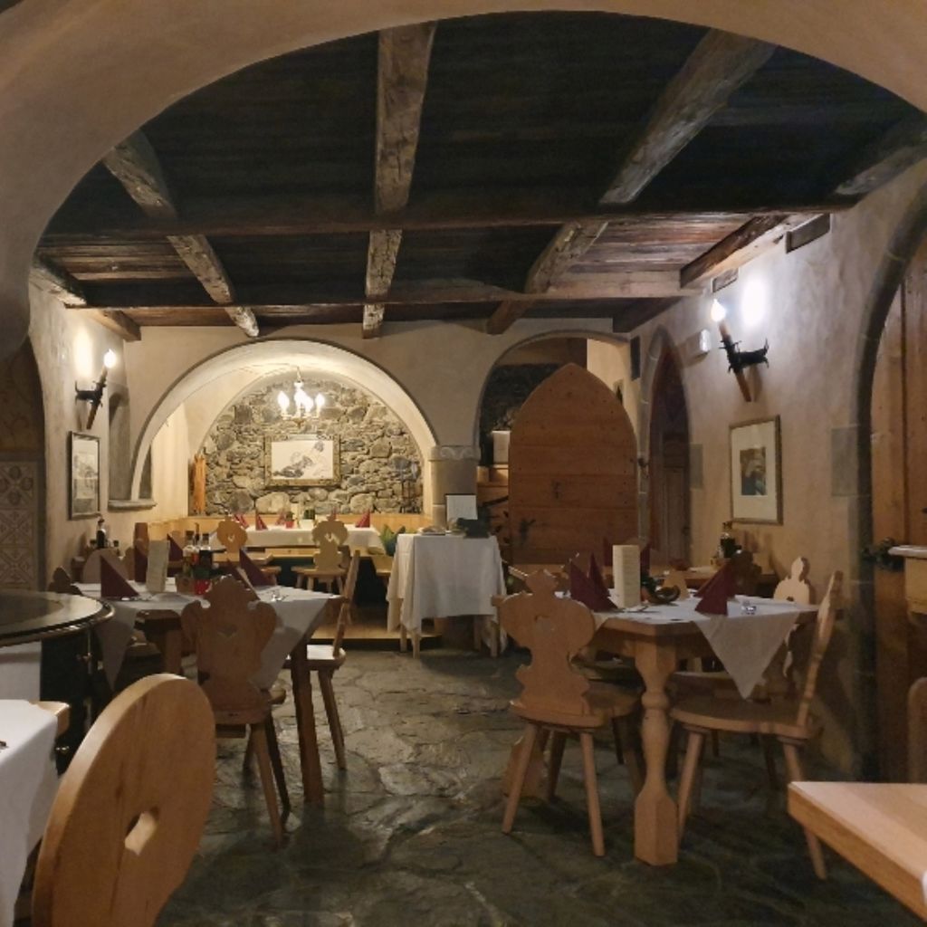 Pizzeria Ristorante Birreria Hofkeller Albes
