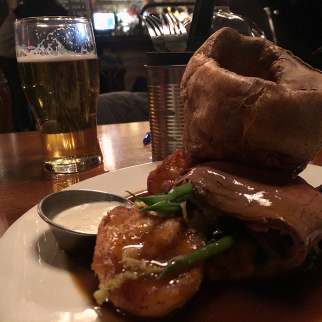 Gastropub Diner TROF North Quarter