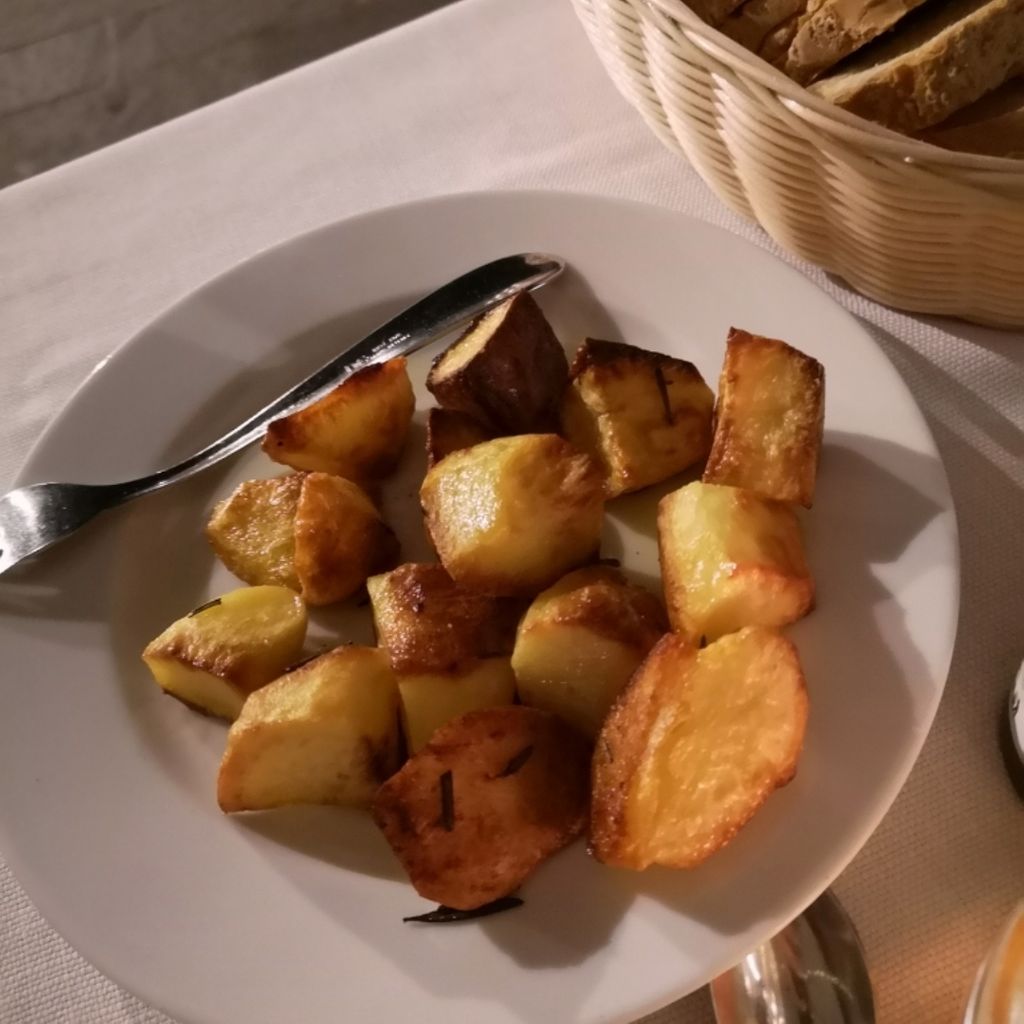 Tavern Osteria del borgo Teramo